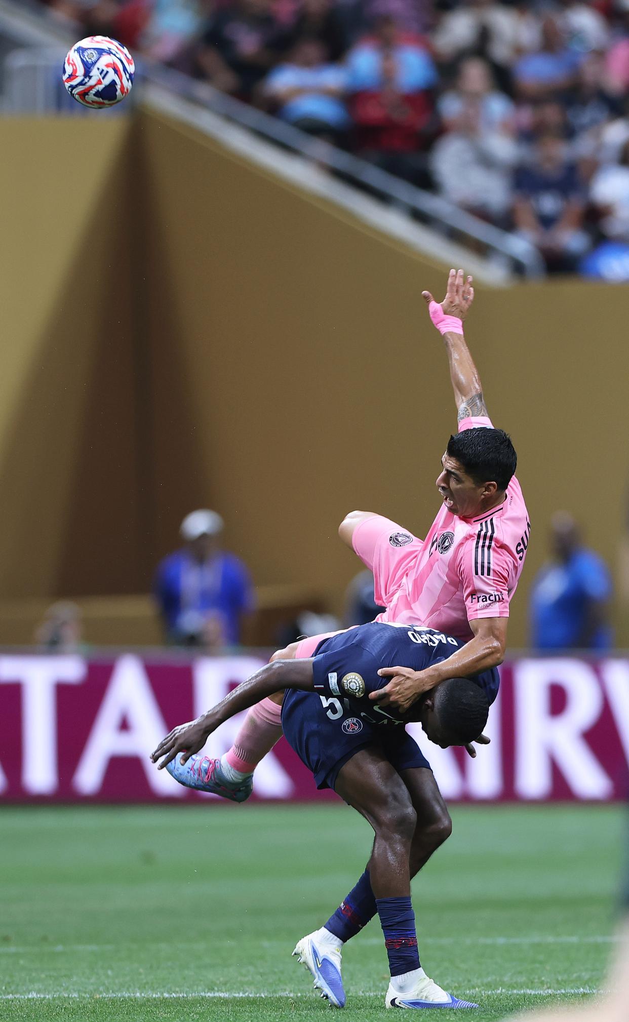 开云官网-巴黎圣日耳曼训练开放日，赛前强势反弹引欢呼，欧篮联在即，纪律约束更严格的简单介绍